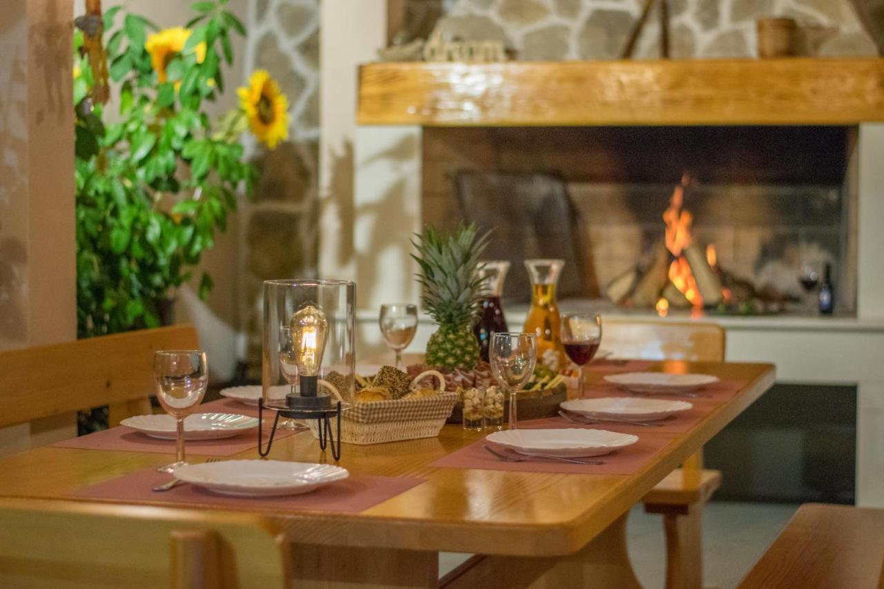 Kostanje Villa Milena With Heated Pool And Jacuzzi מראה חיצוני תמונה