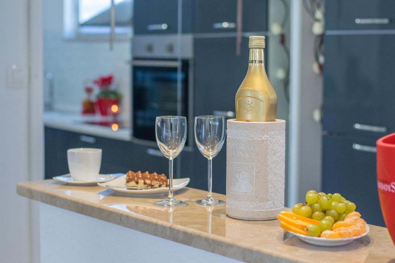 Kostanje Villa Milena With Heated Pool And Jacuzzi מראה חיצוני תמונה
