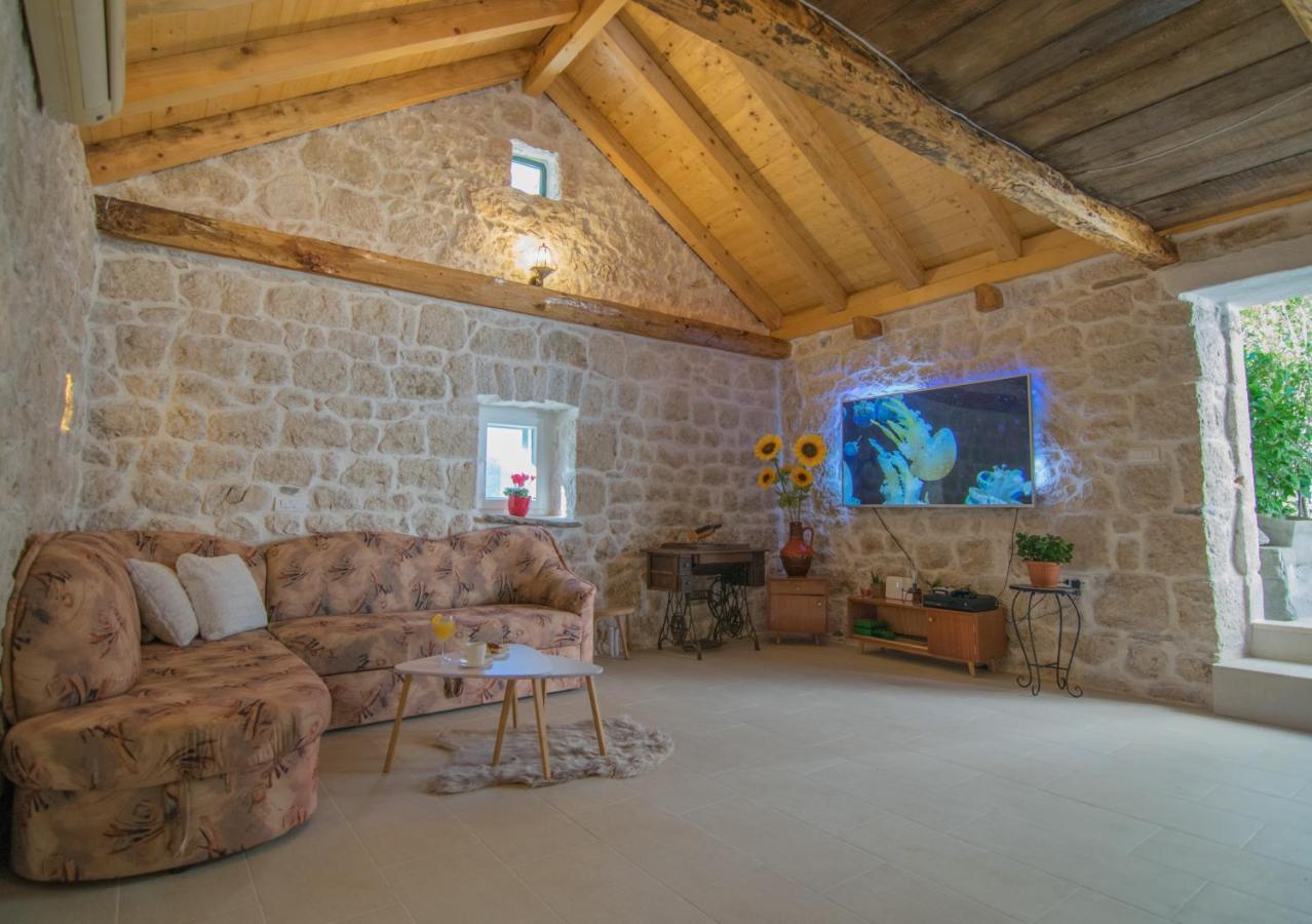 Kostanje Villa Milena With Heated Pool And Jacuzzi מראה חיצוני תמונה