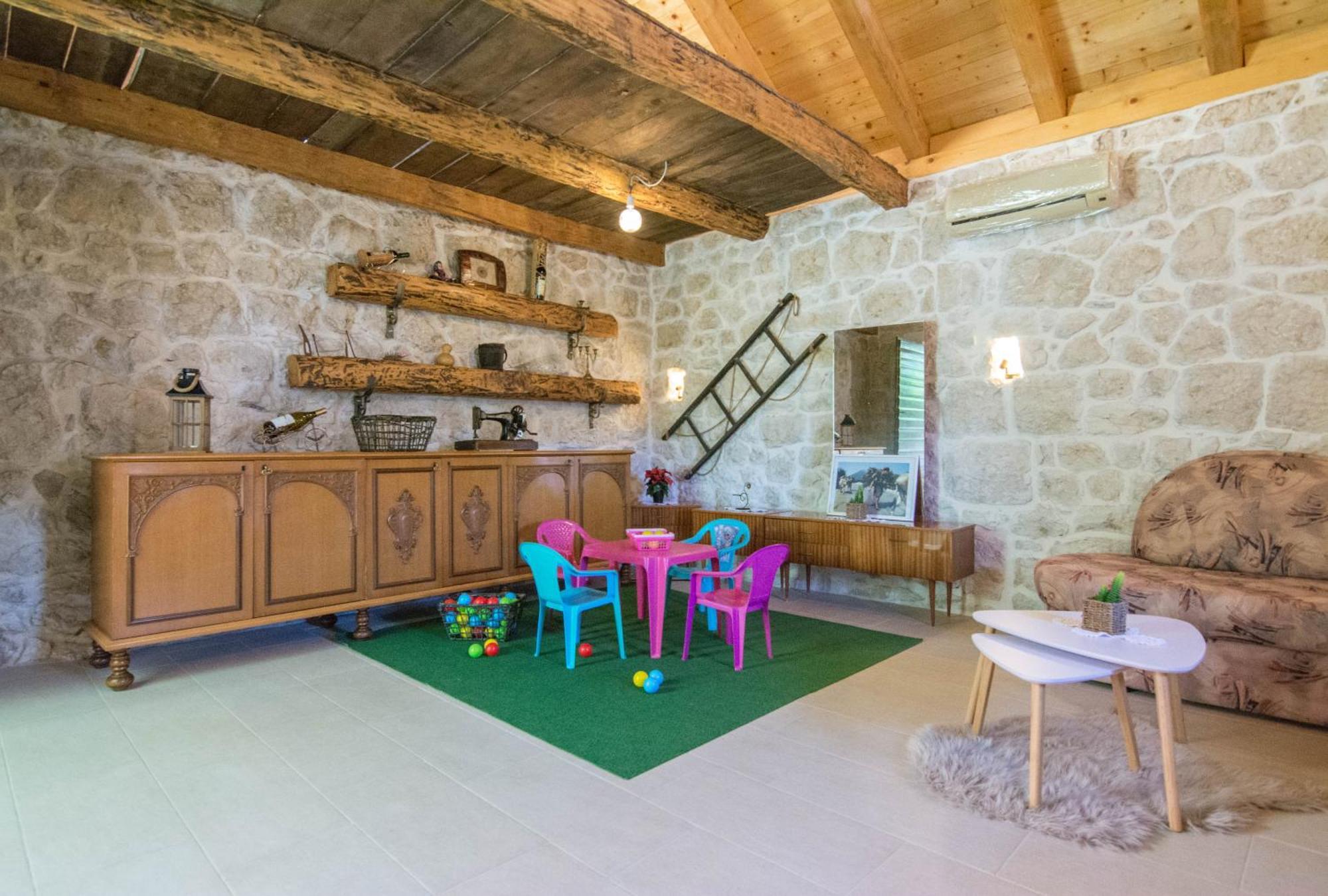 Kostanje Villa Milena With Heated Pool And Jacuzzi מראה חיצוני תמונה